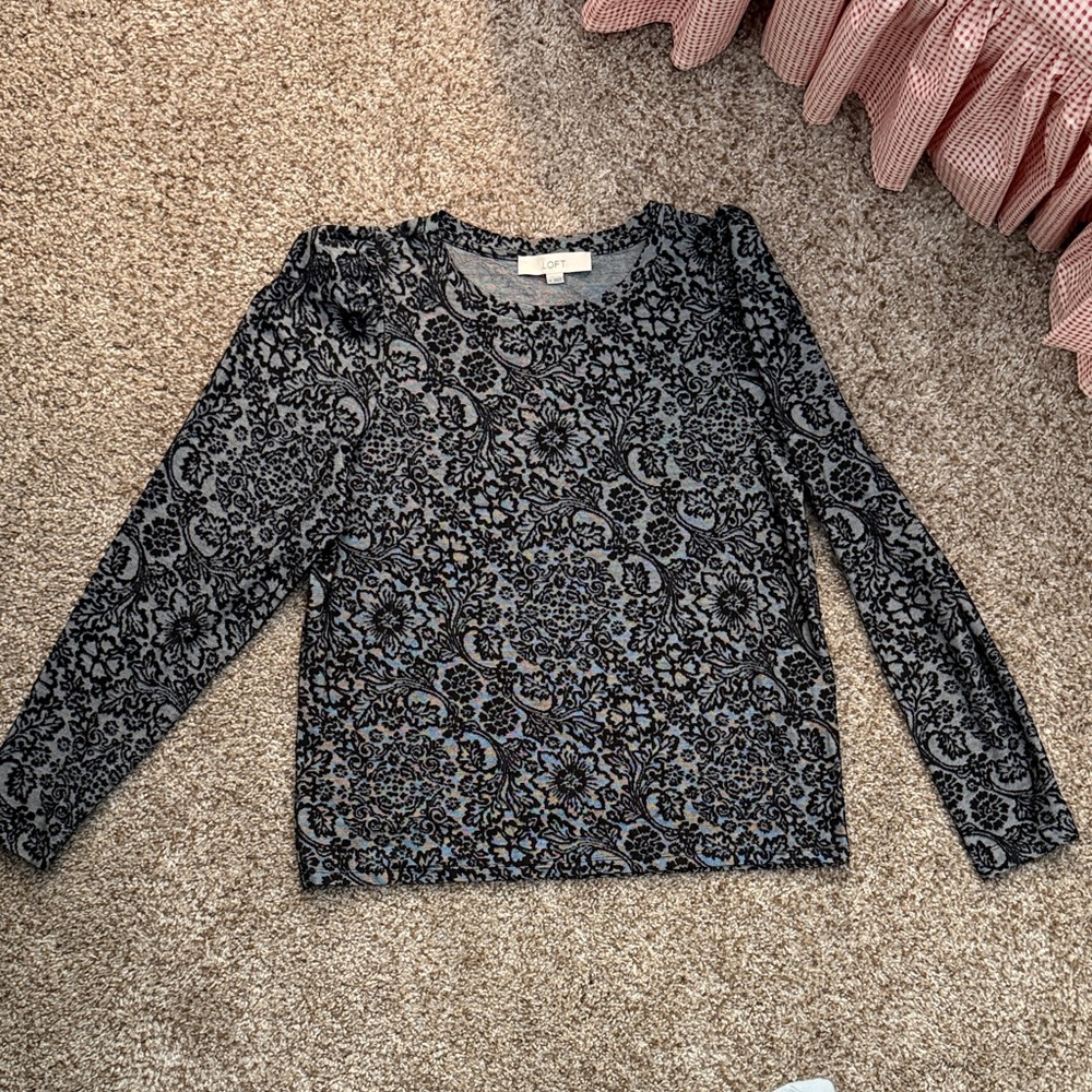LOFT Black and White Patterned Top